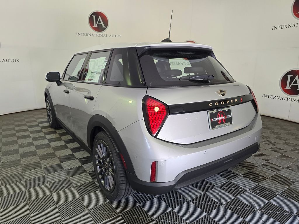 2026 MINI Hardtop 4 Door S - Photo 7