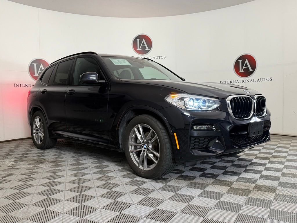 2021 BMW X3 xDrive30i's photo