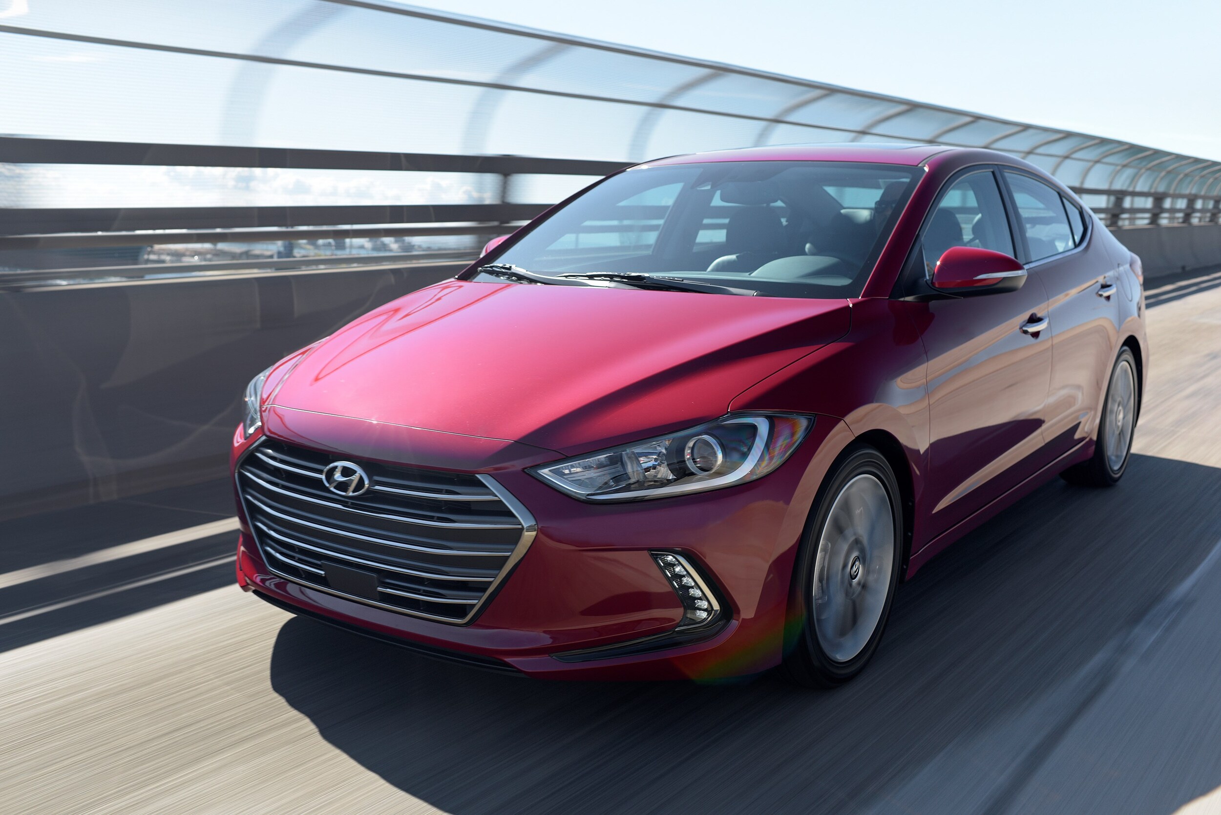 Large-10004-2018ElantraSedan.jpg