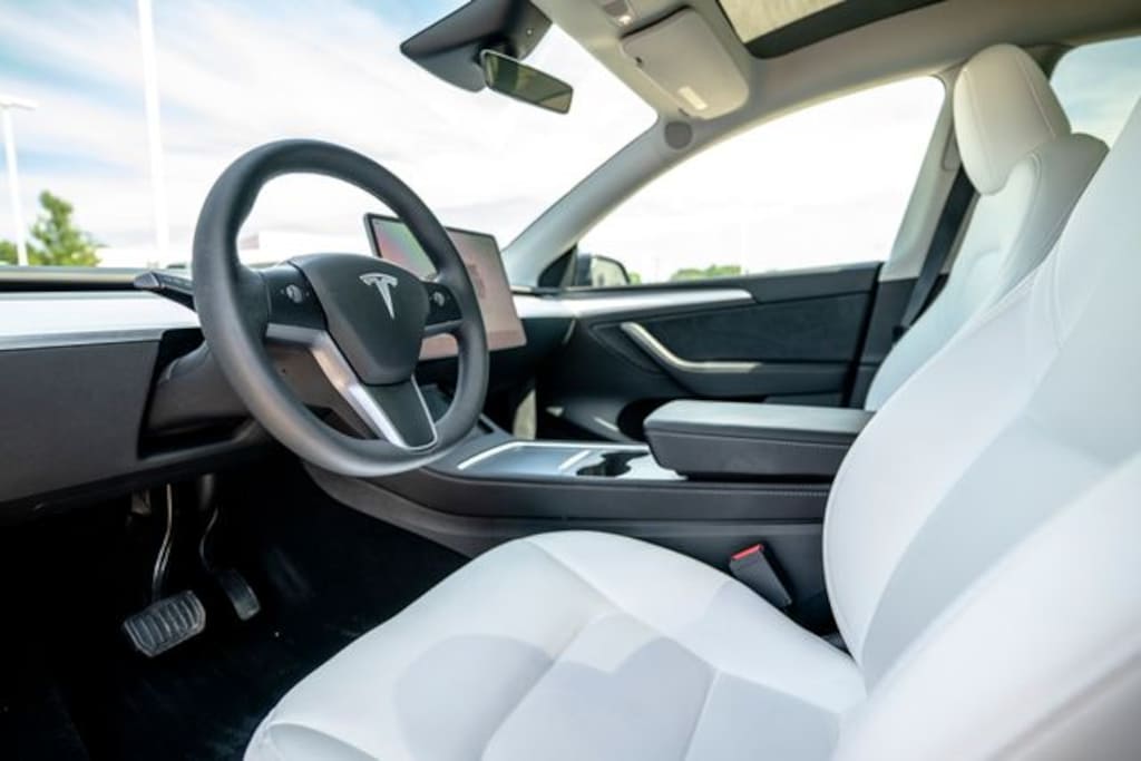 Used 2023 Tesla Model Y Long Range SUV