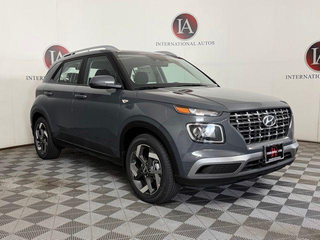2026 Hyundai Venue SEL w/ 2-Tone Roof IVT's photo