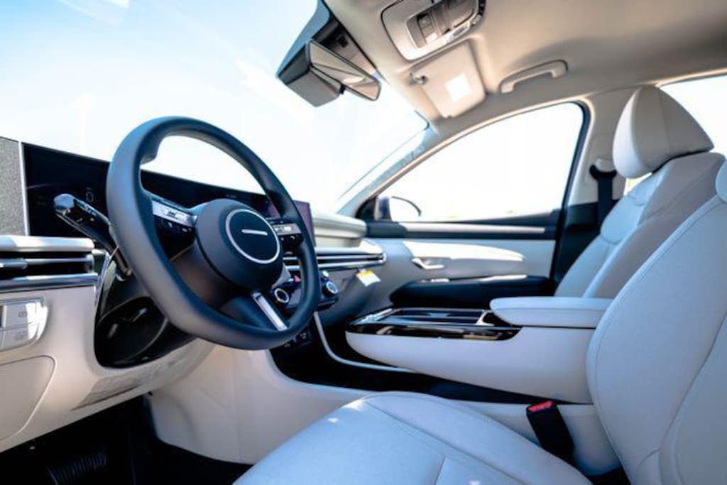 New 2026 Hyundai Tucson Hybrid SEL AWD SUV