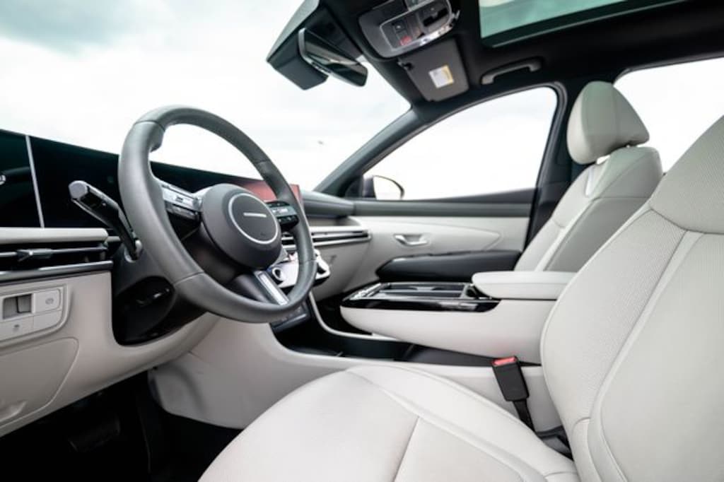 Certified 2025 Hyundai Tucson Limited SUV