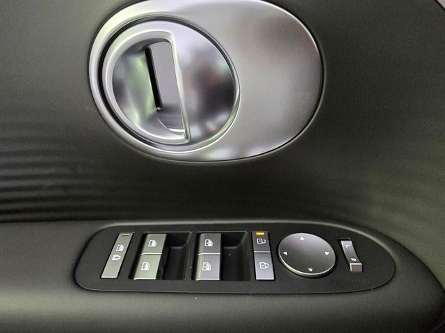 2026 Hyundai IONIQ 9 SE - Photo 9