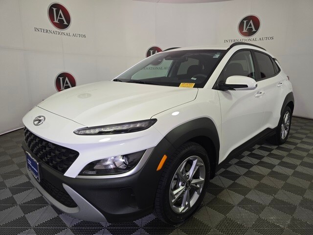 2023 Hyundai Kona SEL photo 2