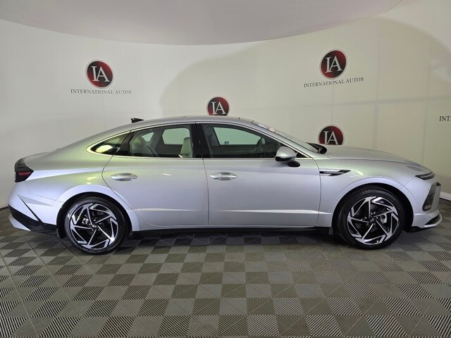2024 Hyundai Sonata SEL photo 4