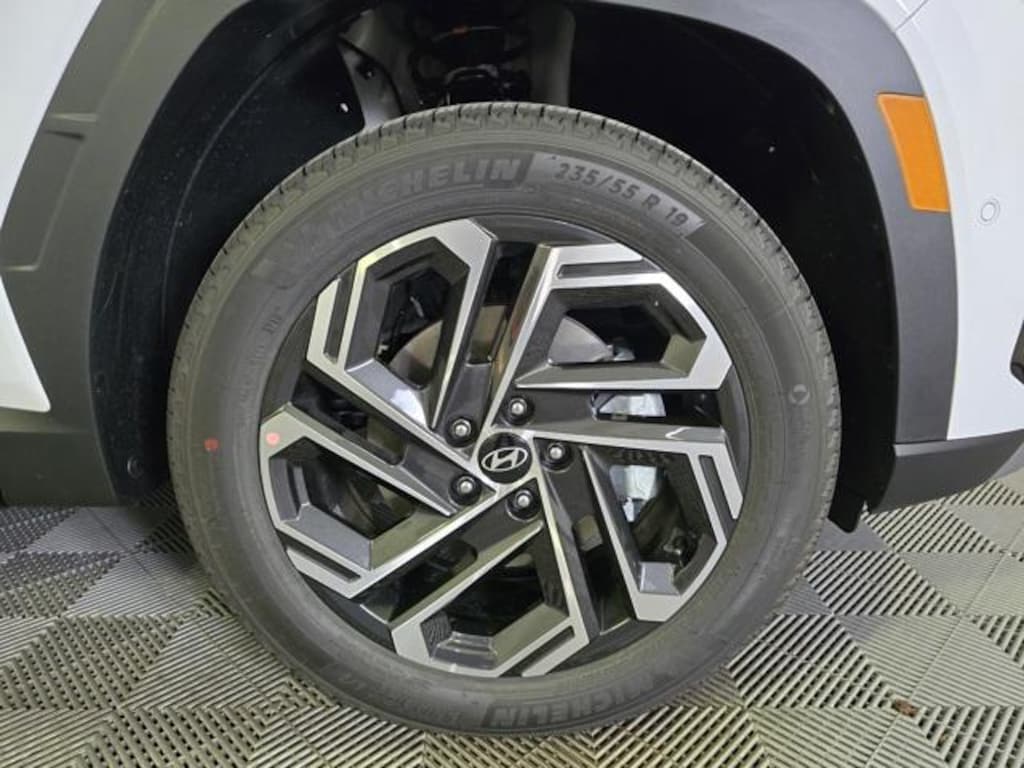 New 2026 Hyundai Tucson Limited AWD SUV