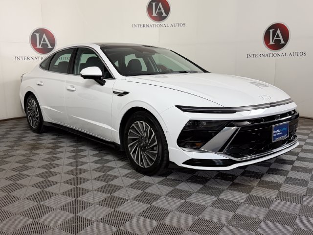 2025 Hyundai Sonata Hybrid