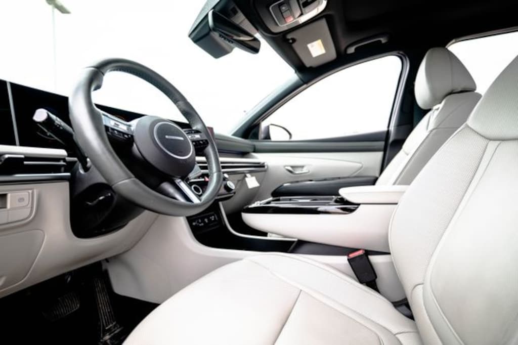 Certified 2025 Hyundai Tucson Limited SUV