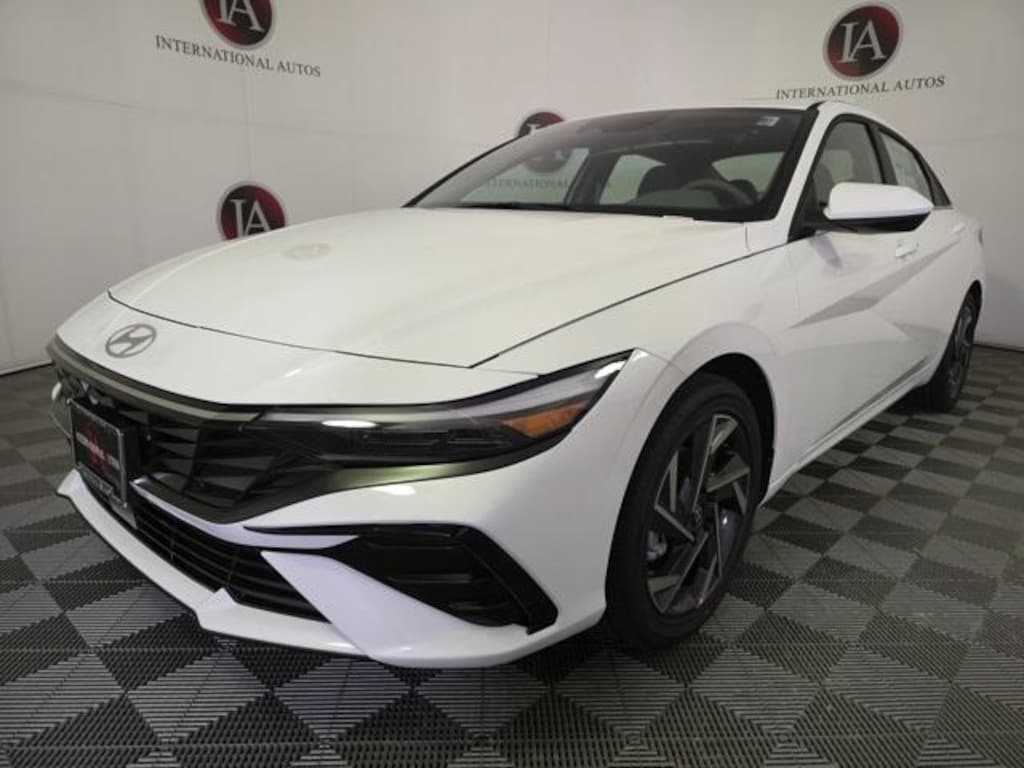 New 2025 Hyundai Elantra SEL Convenience Sedan