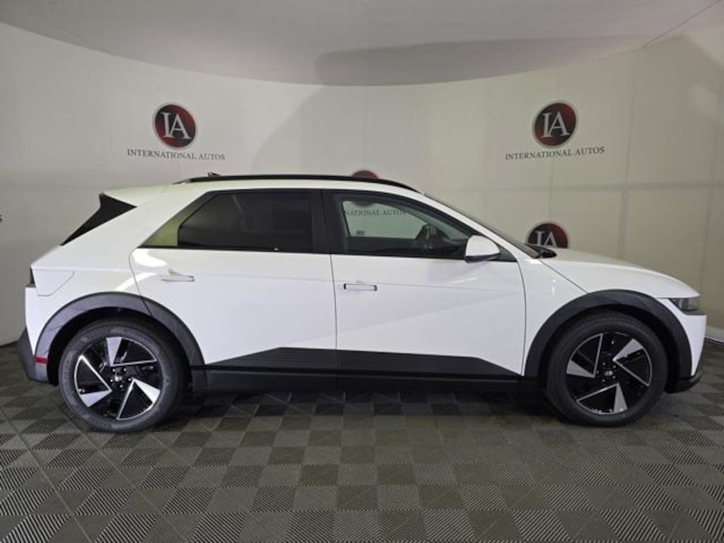 New 2025 Hyundai IONIQ 5 SEL SUV