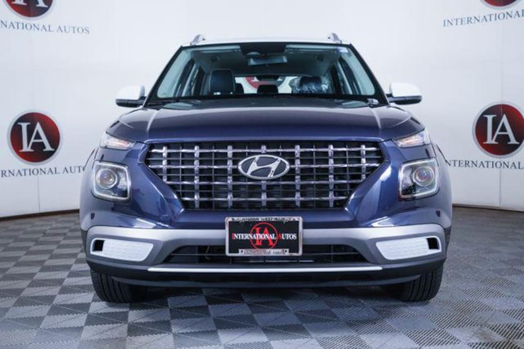 New 2026 Hyundai Venue SEL w/Two-Tone Roof SUV