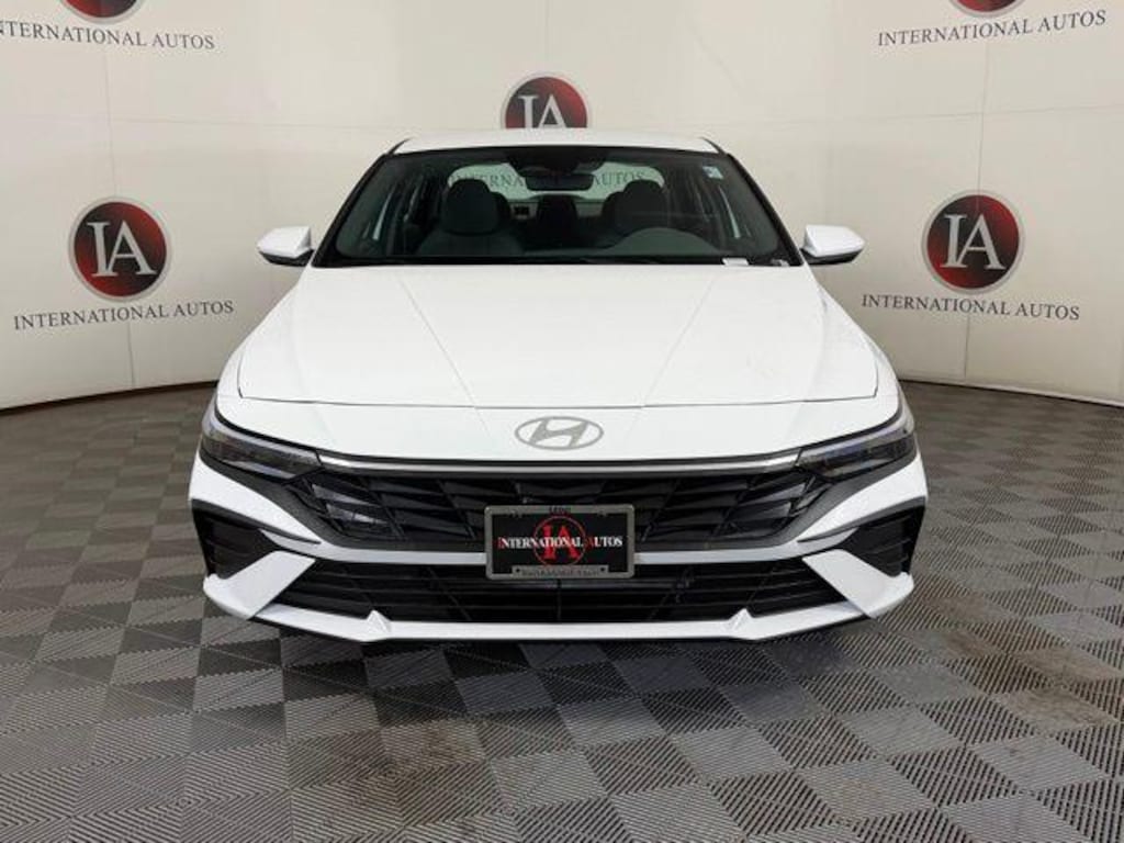 New 2026 Hyundai Elantra SE Sedan