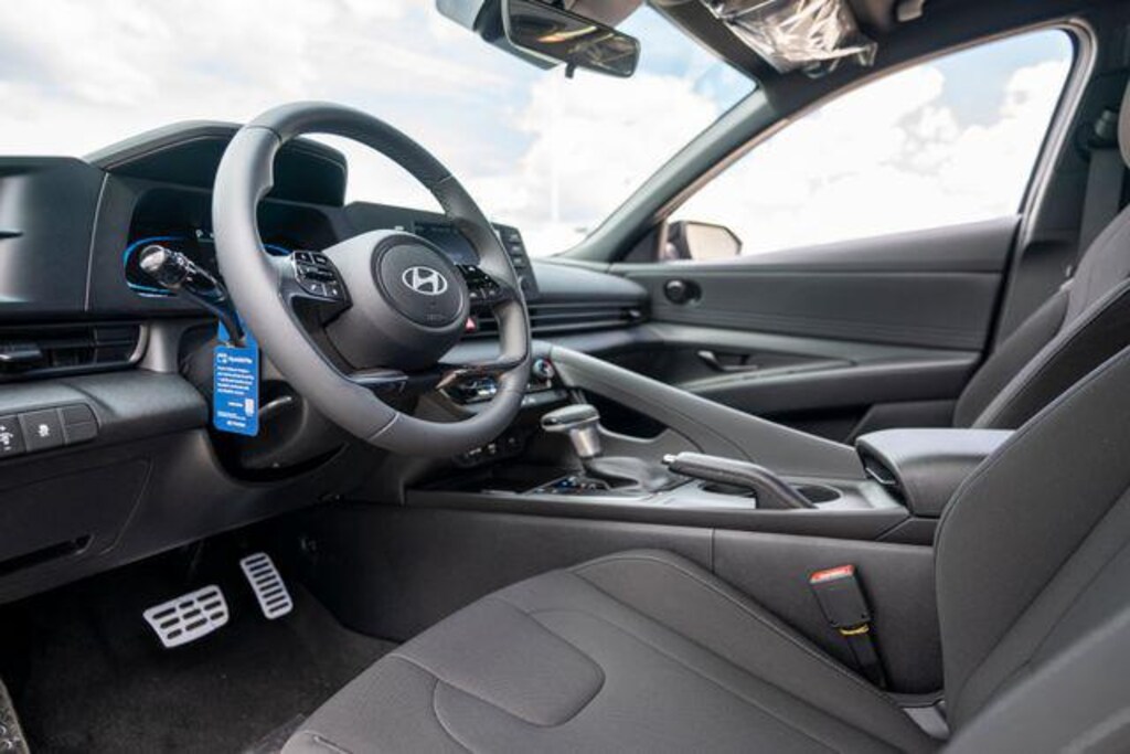 New 2026 Hyundai Elantra SEL Sport Sedan