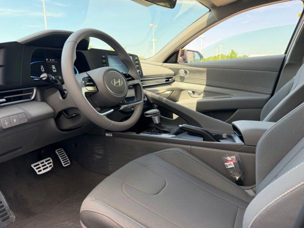 New 2026 Hyundai Elantra SEL Sport Sedan