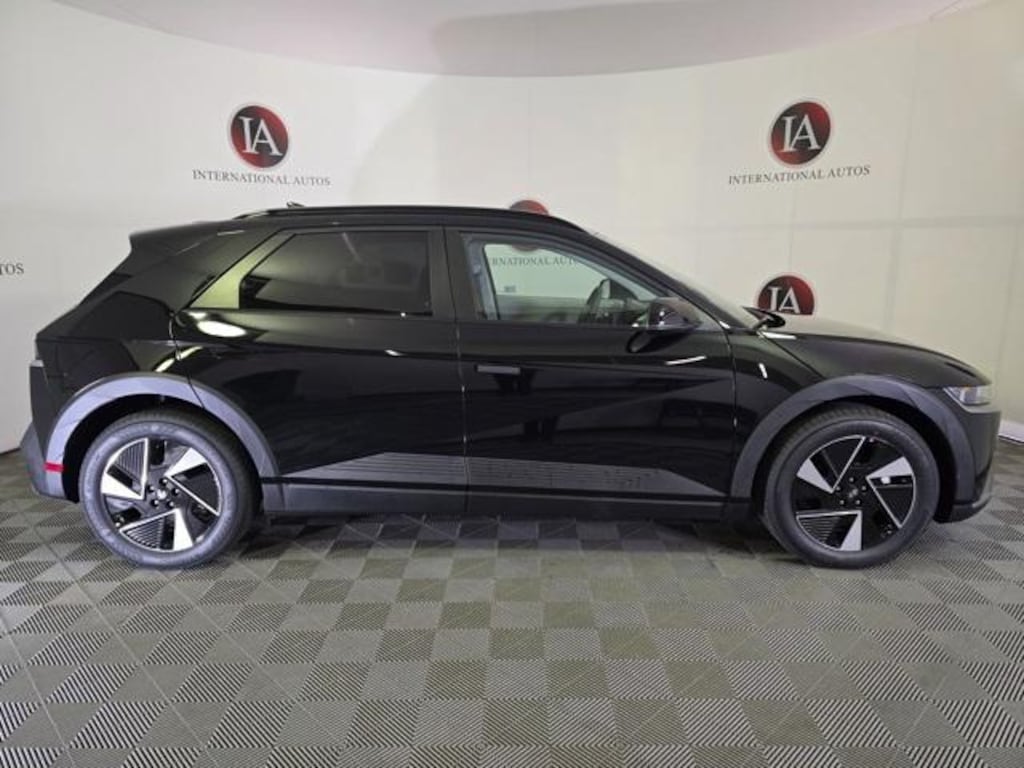 New 2025 Hyundai IONIQ 5 SEL SUV