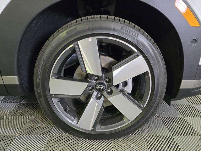 2026 Hyundai Santa Fe Limited photo 3