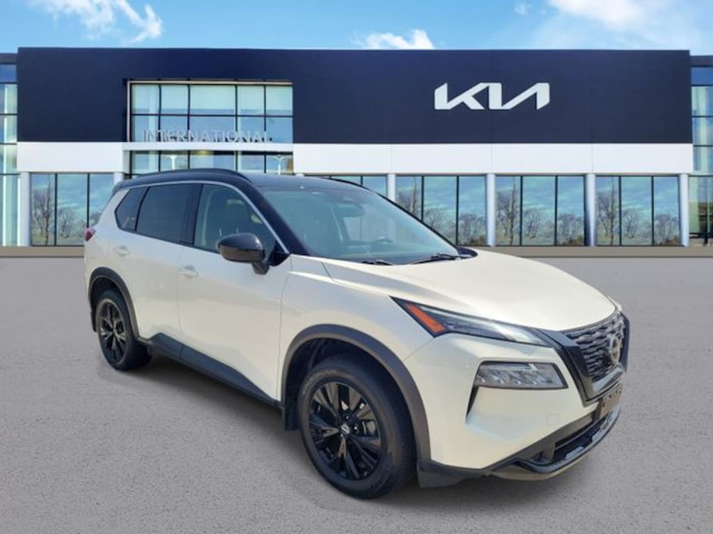Used 2023 Nissan Rogue SV SUV