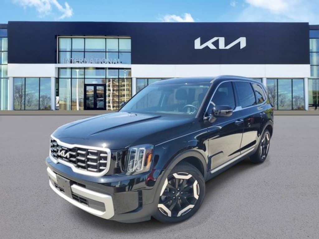 Used 2024 Kia Telluride S SUV