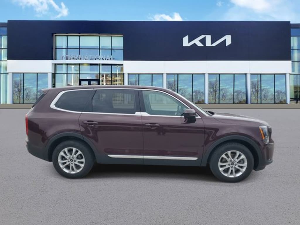 Used 2022 Kia Telluride LX SUV
