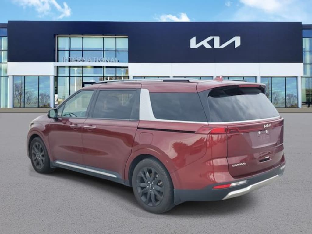 New 2024 Kia Carnival SX Prestige Minivan/Van