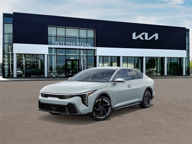 2025 Kia K4 GT-Line's photo