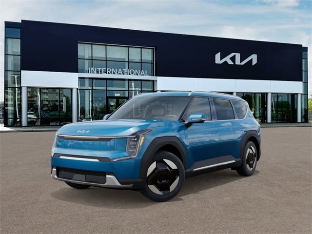 2026 Kia EV9 Wind's photo