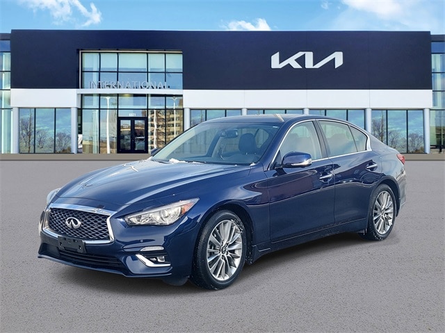 2023 INFINITI Q50 LUXE's photo