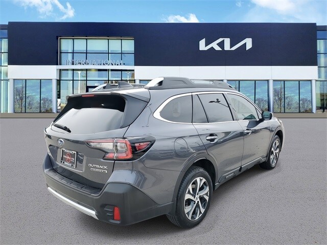 2022 Subaru Outback Touring XT photo 3