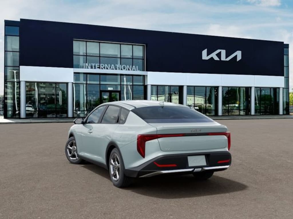 New 2026 Kia K4 LXS Sedan