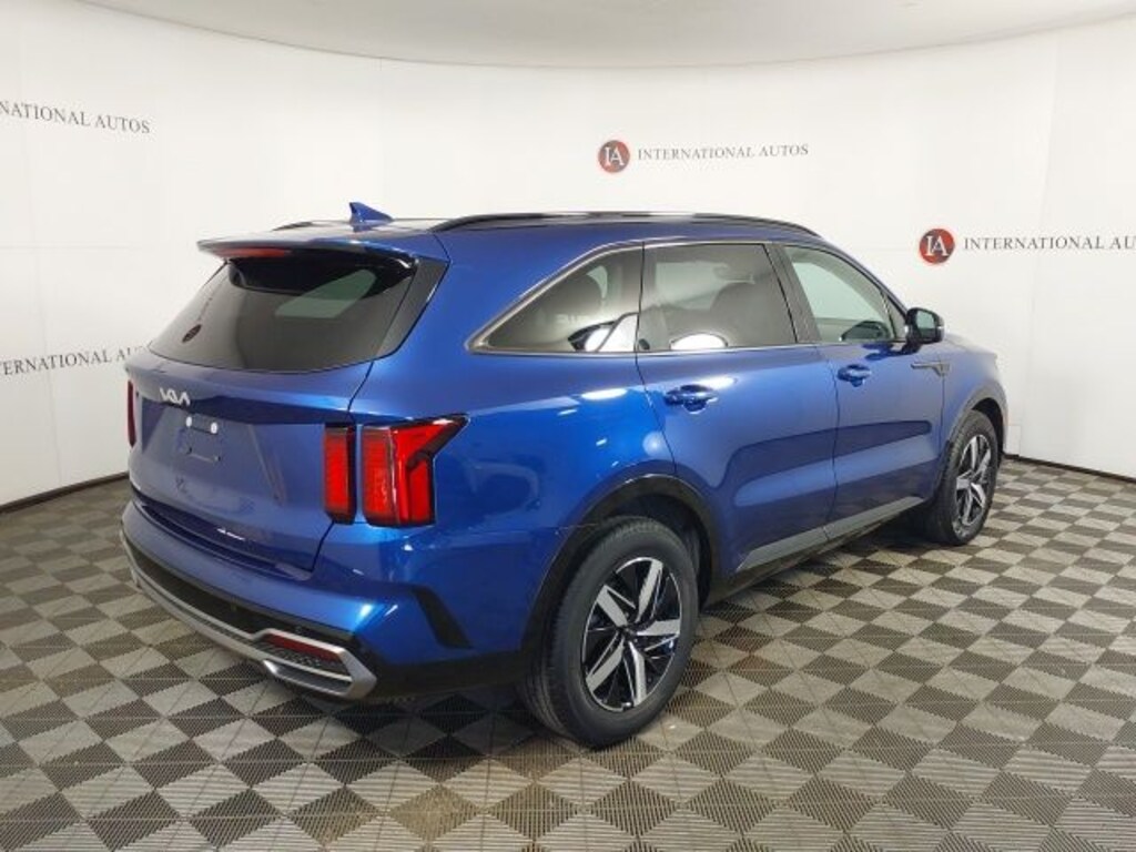 Used 2023 Kia Sorento S SUV