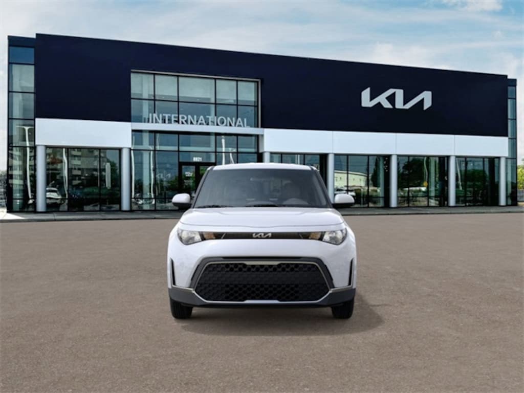 New 2025 Kia Soul LX Hatchback
