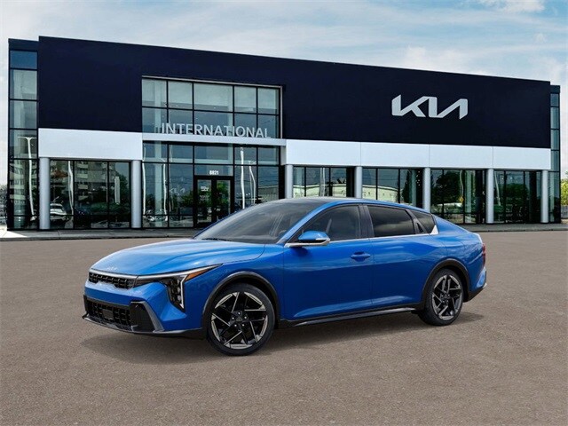 2025 Kia K4 GT-Line photo 3