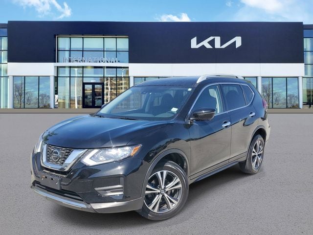 2020 Nissan Rogue SV AWD's photo