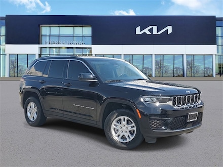 2023 Jeep Grand Cherokee Laredo SUV
