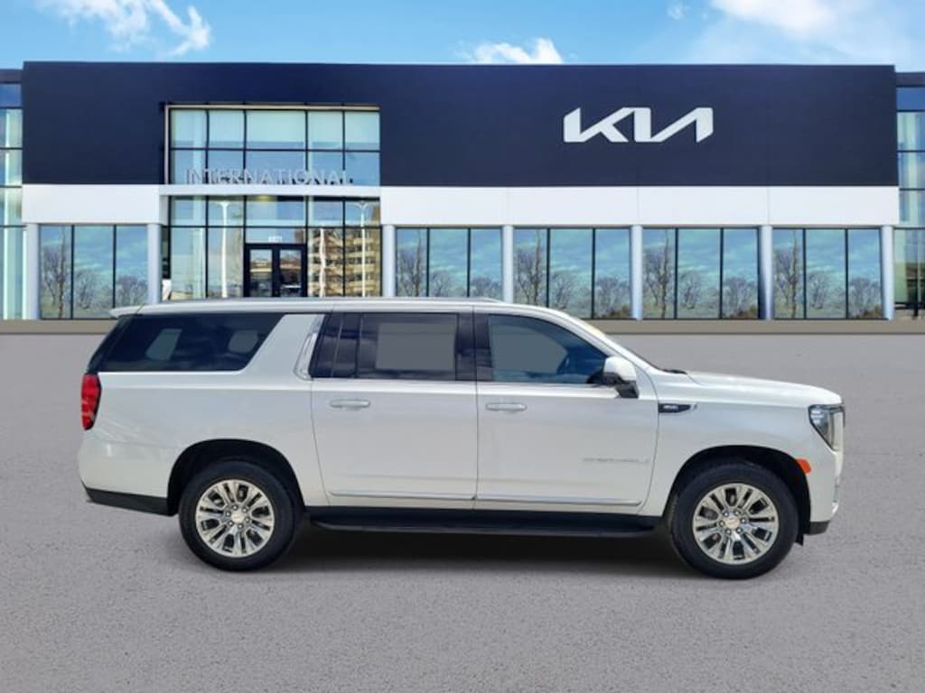 Used 2024 GMC Yukon XL Denali SUV