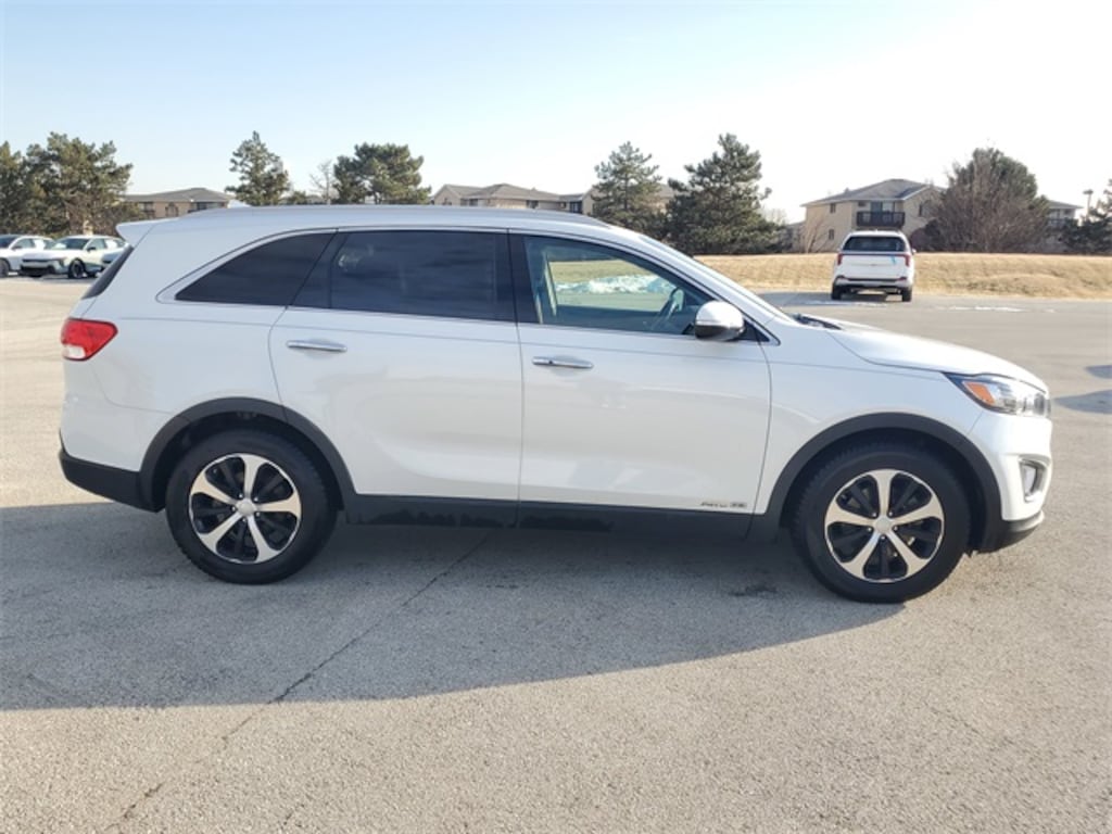 Used 2017 Kia Sorento EX SUV