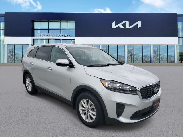 Used 2019 Kia Sorento L with VIN 5XYPG4A38KG581044 for sale in Orland Hills, IL