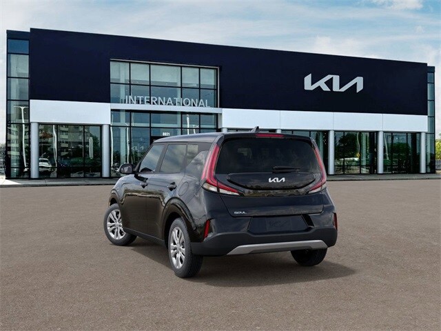 2025 Kia Soul LX photo 3