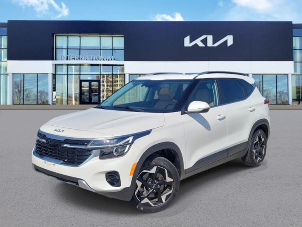 Used 2024 Kia Seltos EX SUV