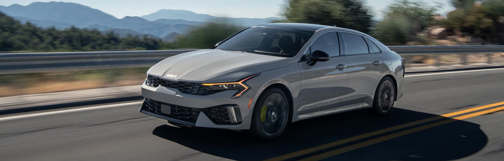 See the 2025 Kia K5 Near Orland Park IL Features Review