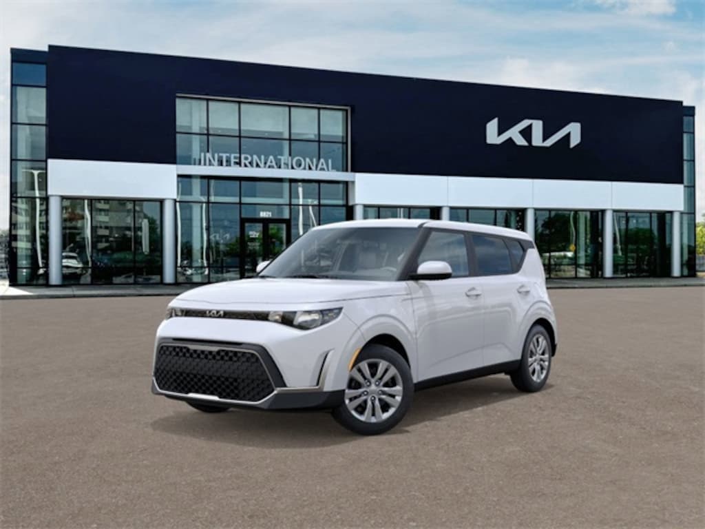 New 2025 Kia Soul LX Hatchback