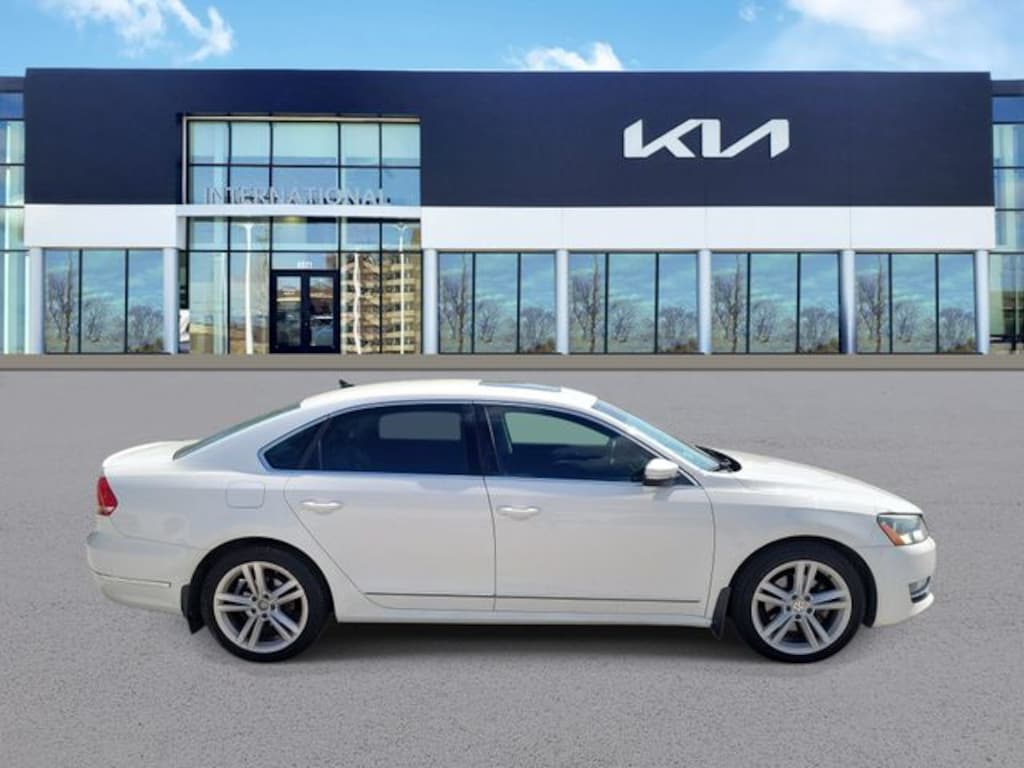 Used 2015 Volkswagen Passat TDI SEL Premium Sedan