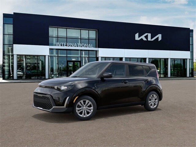 2025 Kia Soul LX photo 2