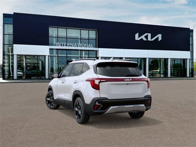2026 Kia Seltos EX photo 4