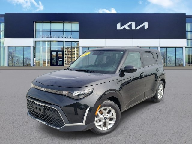 Certified 2023 Kia Soul LX with VIN KNDJ23AU3P7896331 for sale in Orland Hills, IL