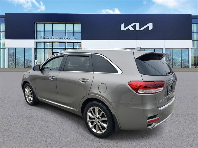 2016 Kia Sorento SX Limited photo 4