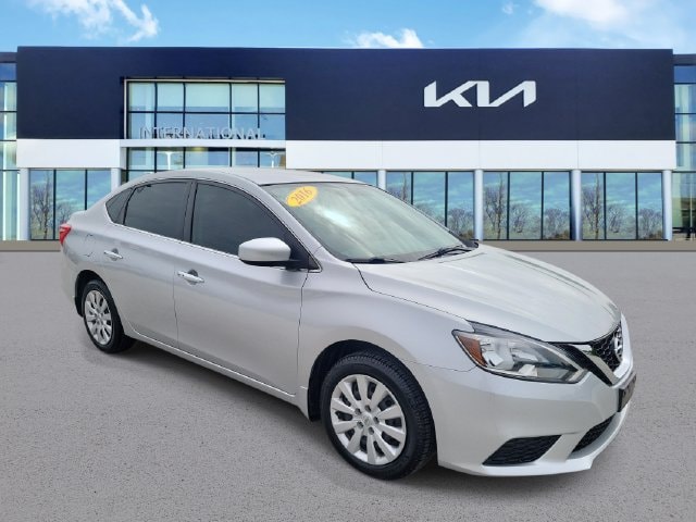 Used 2016 Nissan Sentra SV with VIN 3N1AB7AP5GL669738 for sale in Orland Hills, IL