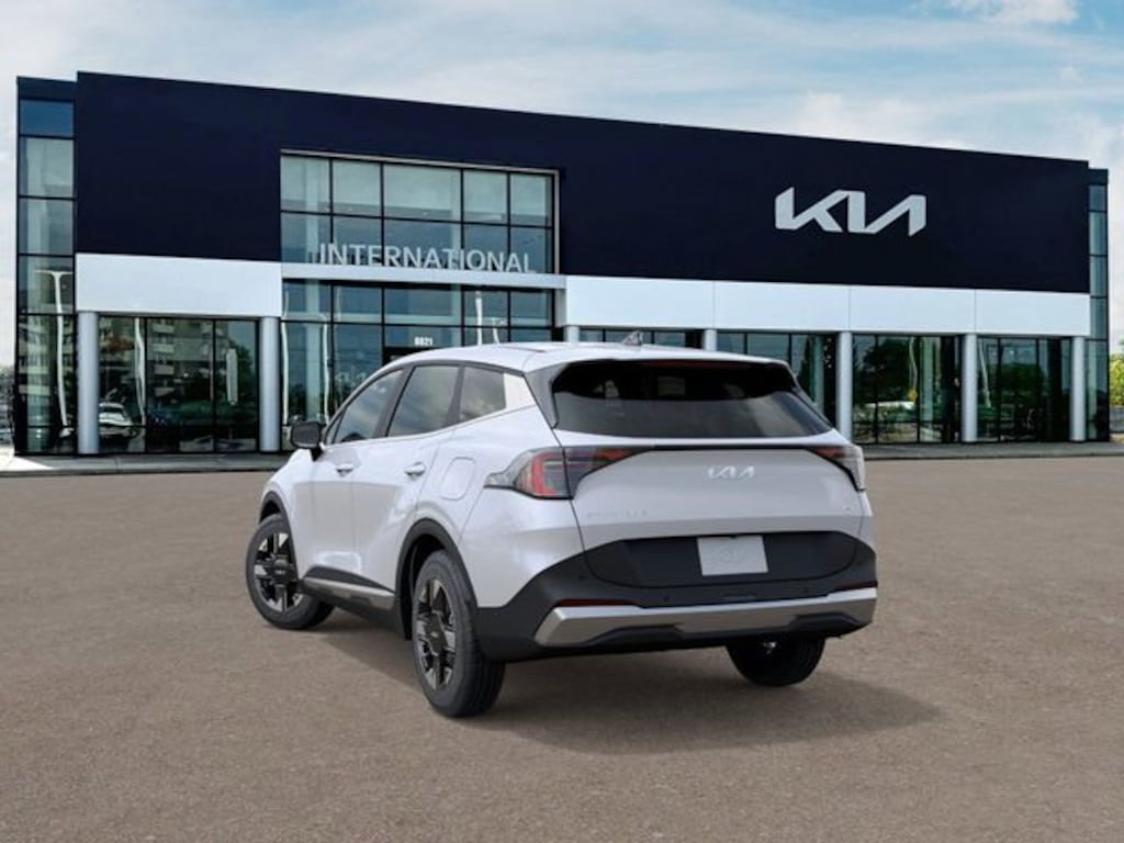 New 2026 Kia Sportage LX SUV