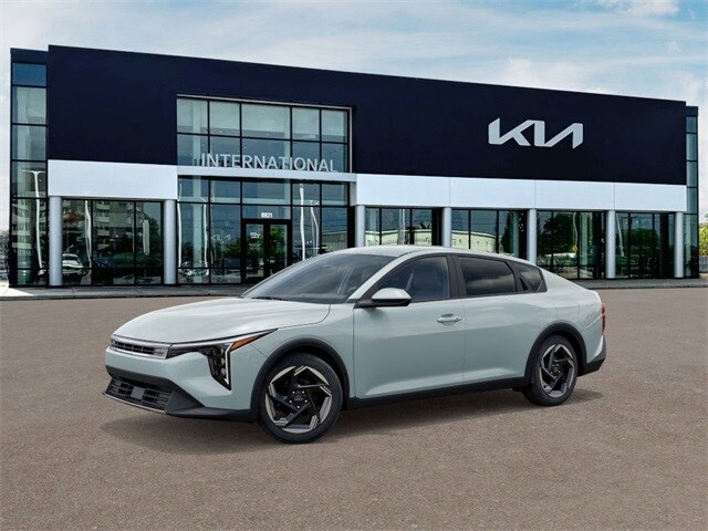 2025 Kia K4 EX photo 3